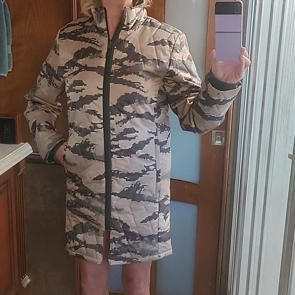 Adidas Long Quited Size S Coat Marapat Digital Desert Camo Like New - Picture 2 of 16